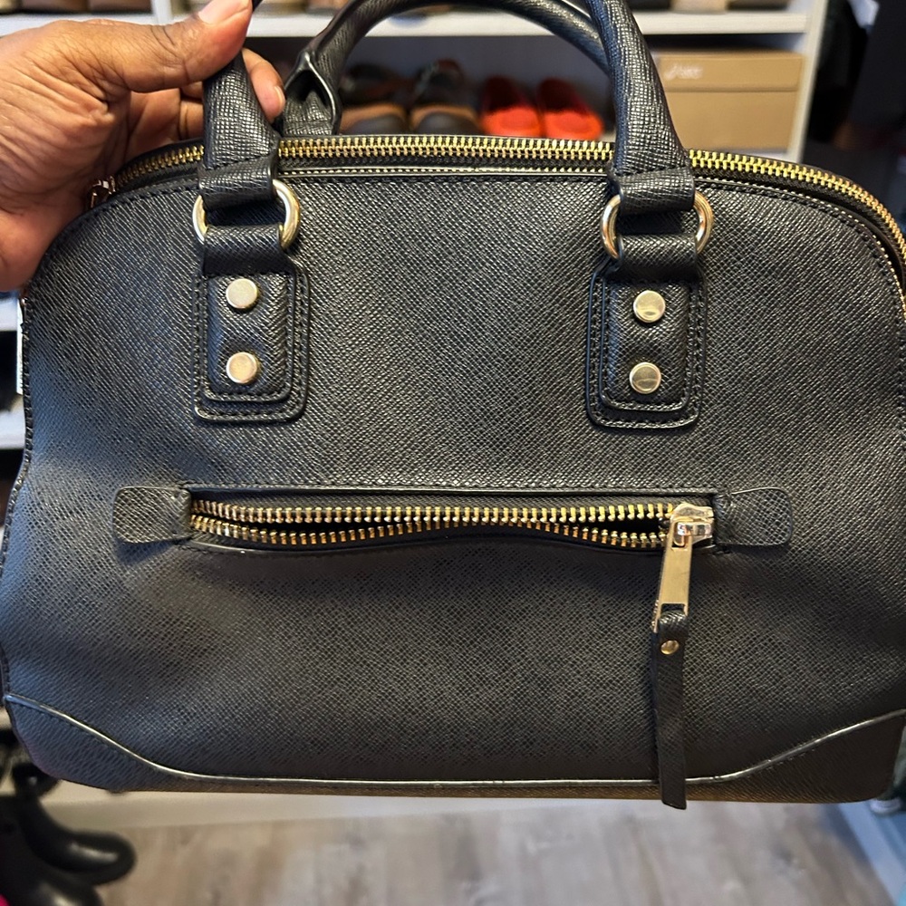 GUC Aldo Black Double Zippered Handbag